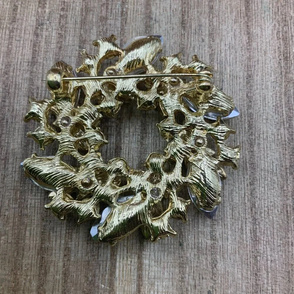 Flower Wreath Jeweled Crystal Vintage Style Gold Tone Brooch